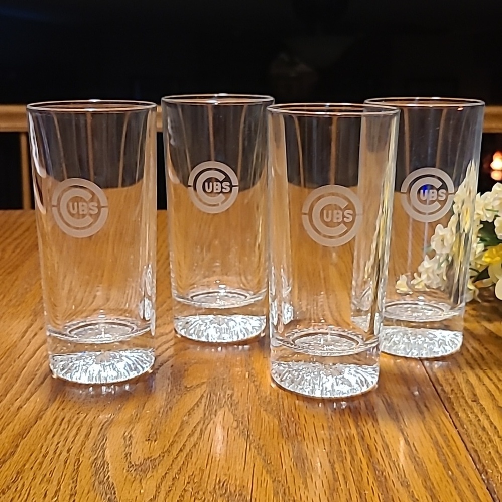 Chicago Cubs Etched Drinking Glasses - Set of 4